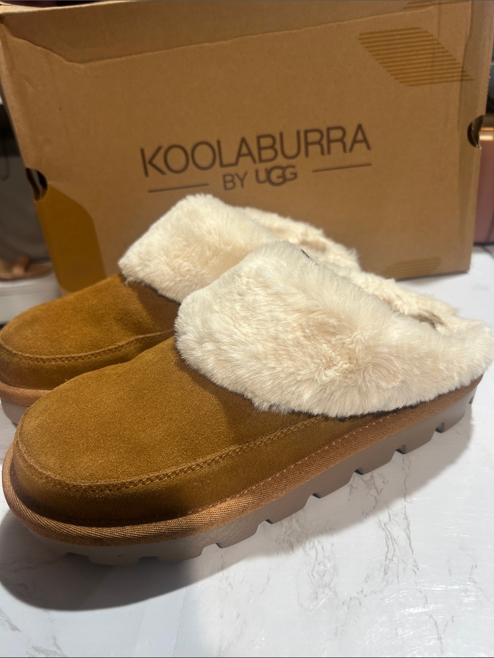 Koolaburra by Ugg Chestnut Suede Clog with Cream Fur Trim